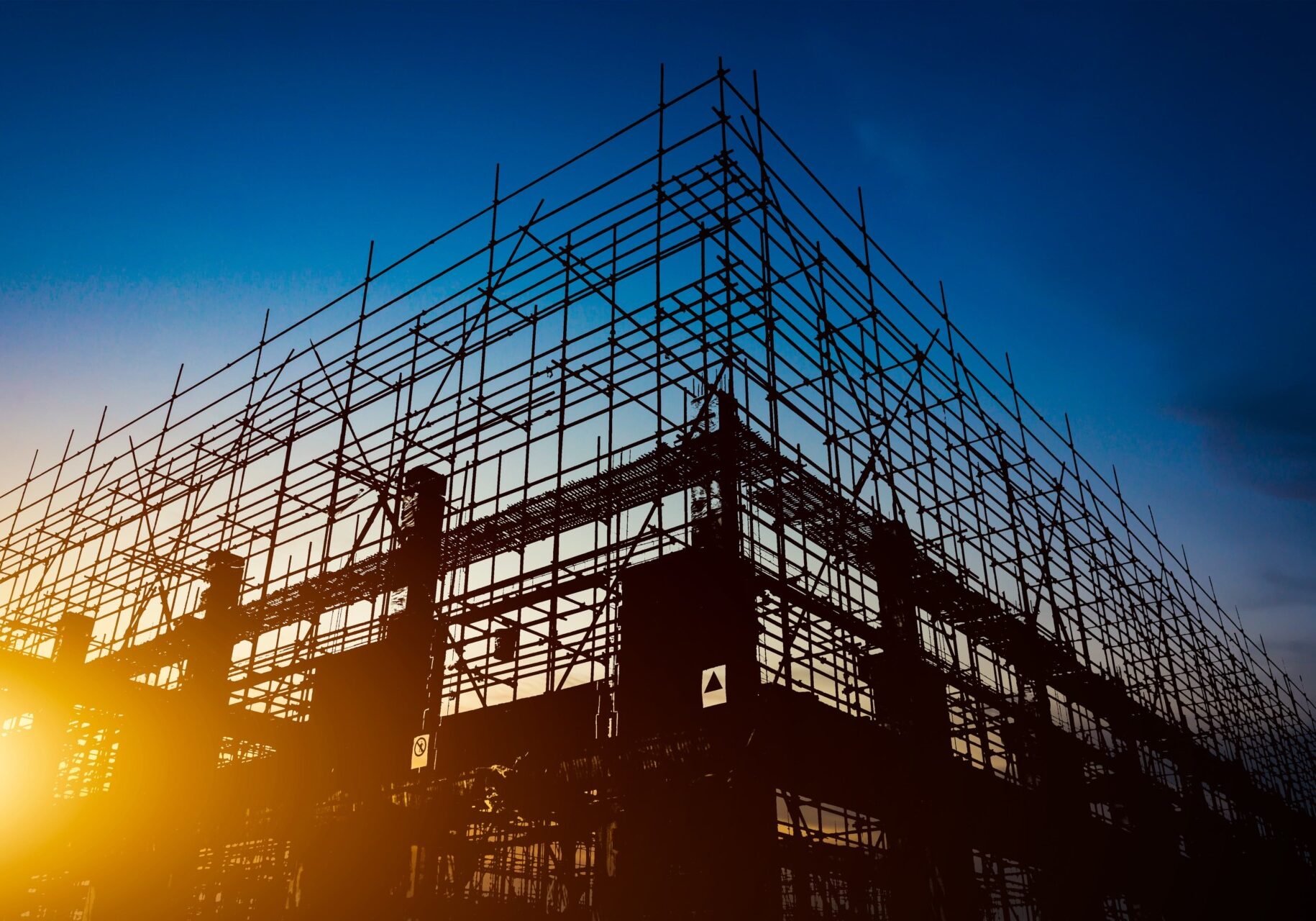 construction-site-silhouettes-min construction-site-silhouettes-min